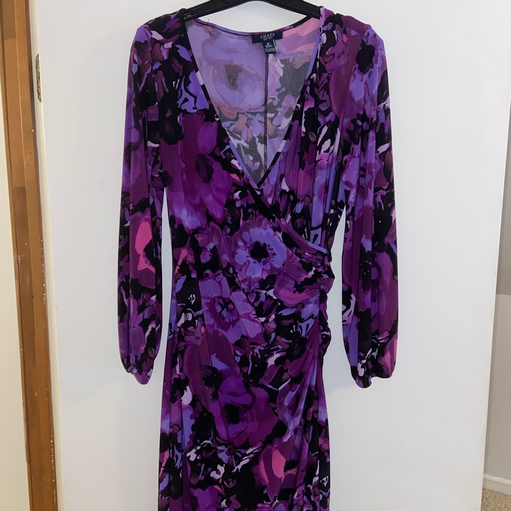 Sz 6 Chaps fitted dress | long sleeve | v-cut neckline